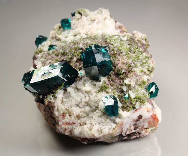 gemmy DIOPTASE bi-terminated, DUFTITE