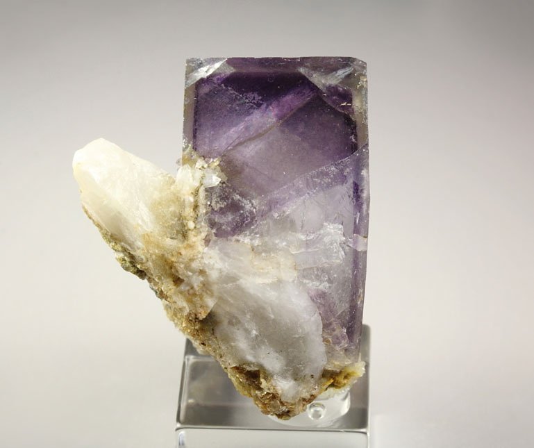 FLUORITE with phantoms