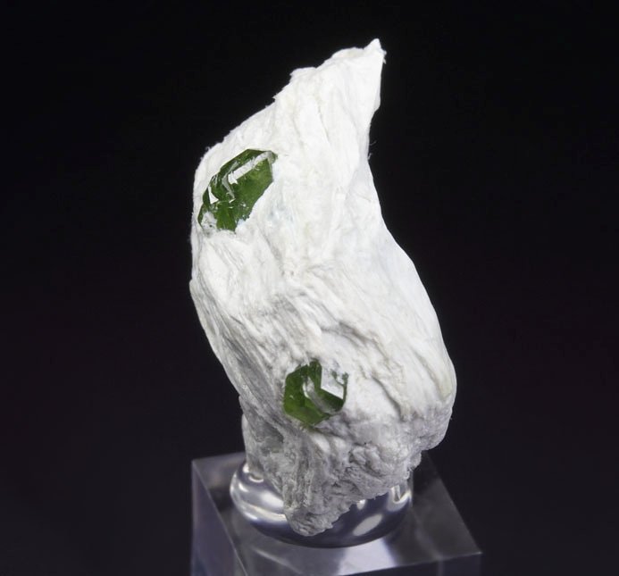 GARNET var. ANDRADITE var. DEMANTOID