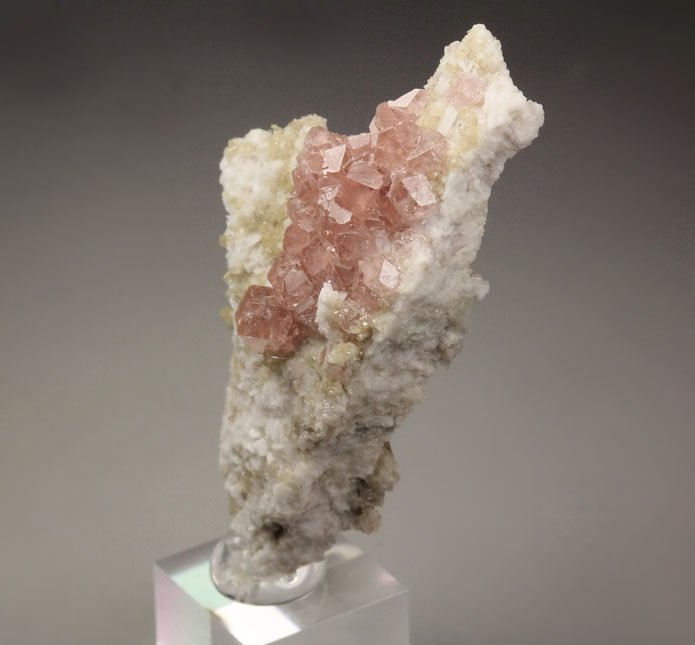 gem PINK GARNET var. GROSSULAR, DIOPSIDE, ALBITE