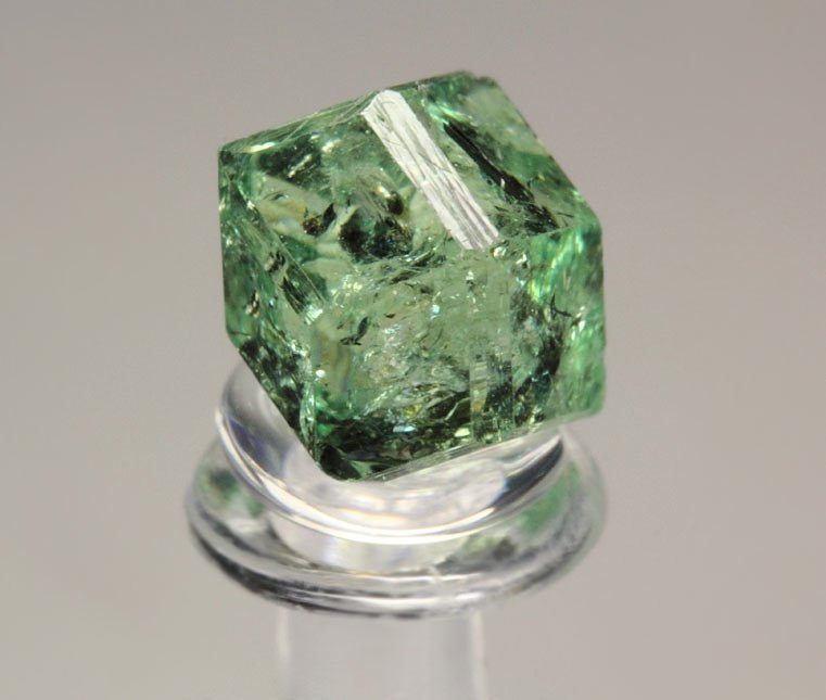 gem GARNET var. GROSSULAR var. TSAVORITE