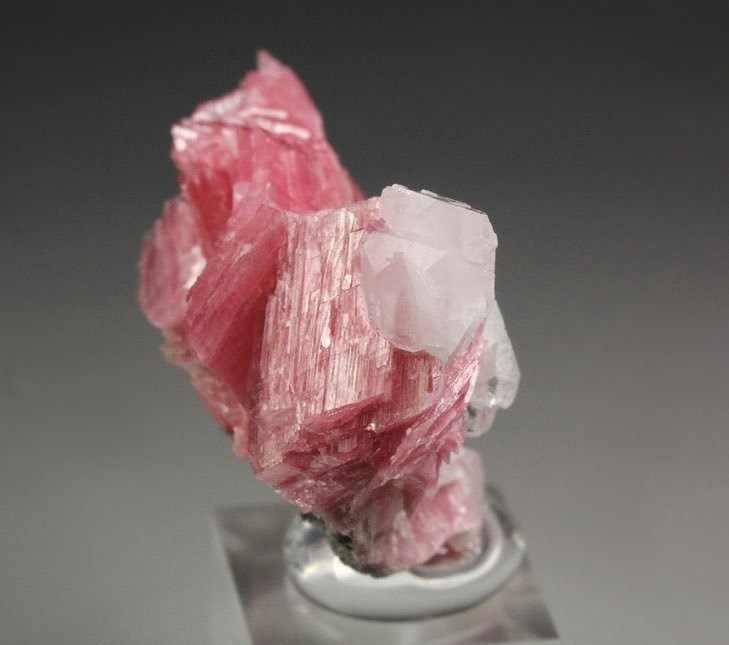 RHODONITE, QUARTZ, CALCITE