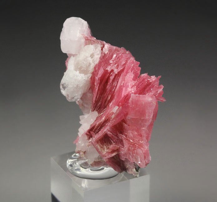 RHODONITE, QUARTZ, CALCITE