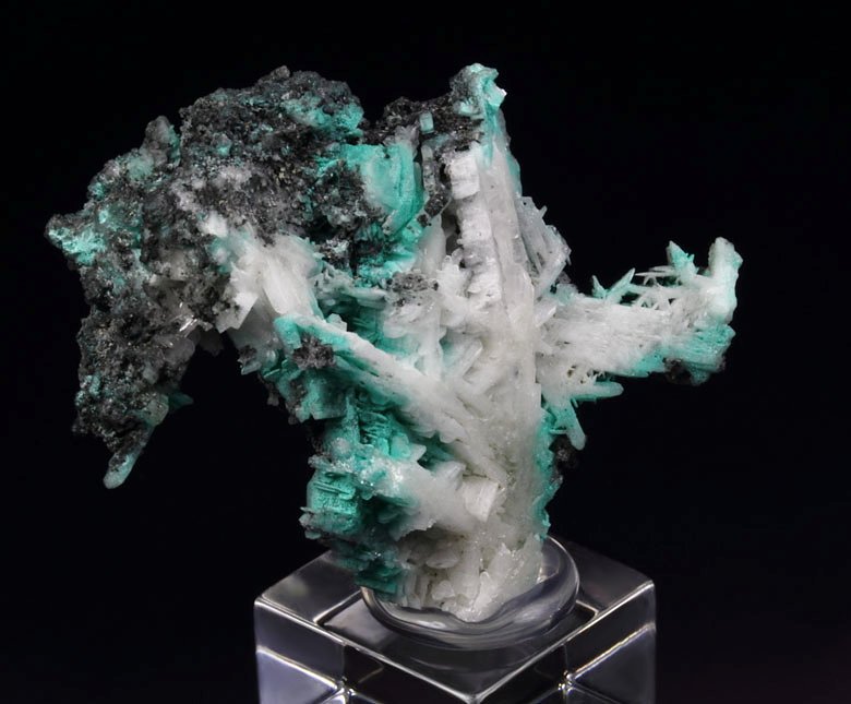 reticulated CERUSSITE, MALACHITE