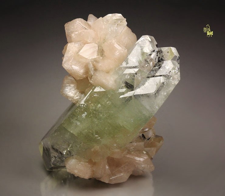 gem FLUORAPOPHYLLITE-(K) bi-terminated, STILBITE