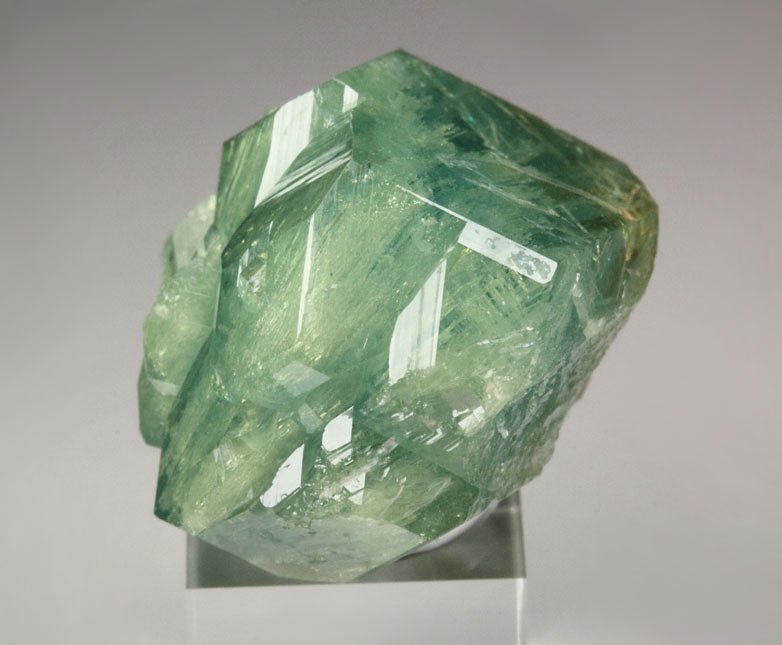 gemmy GARNET var. ANDRADITE var. DEMANTOID with WOLLASTONITE inclusions