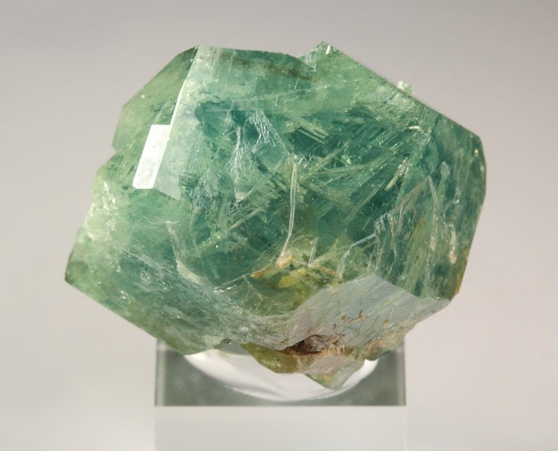 gemmy GARNET var. ANDRADITE var. DEMANTOID with WOLLASTONITE inclusions