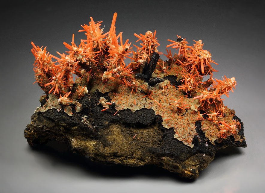 CROCOITE, GIBBSITE