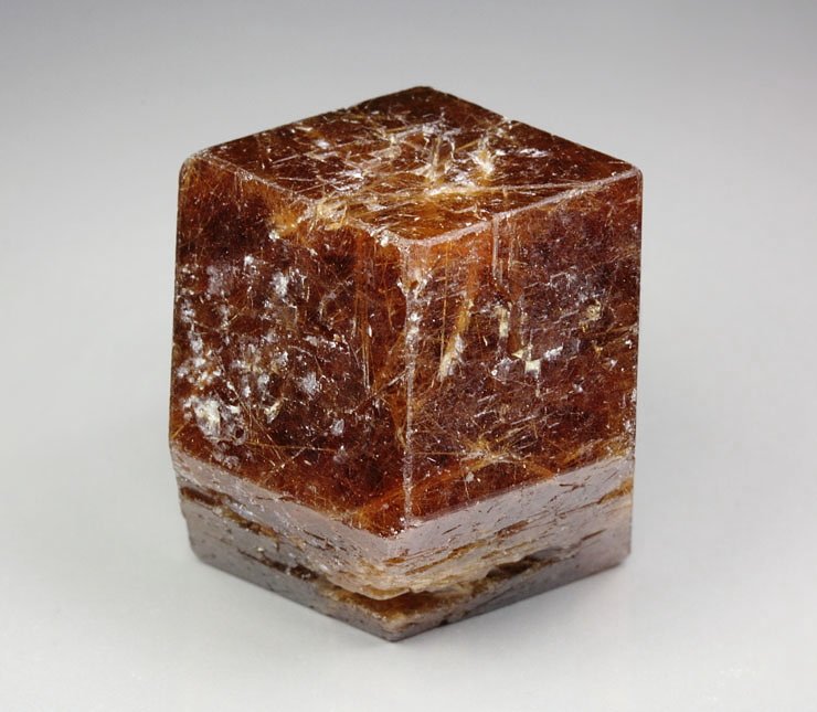 floater GARNET var. ANDRADITE