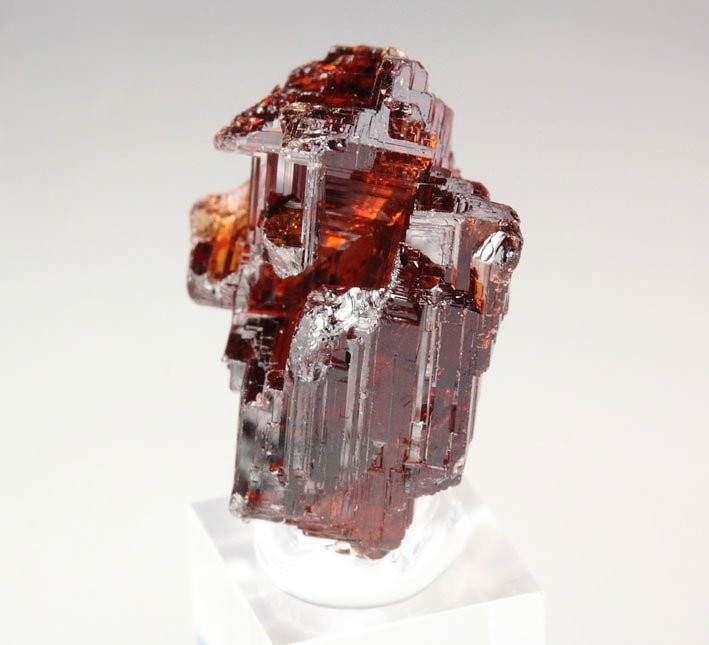 gem GARNET var. SPESSARTINE skeletal 