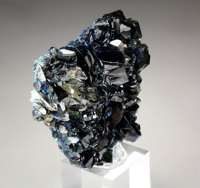 LAZULITE, QUARTZ, SIDERITE