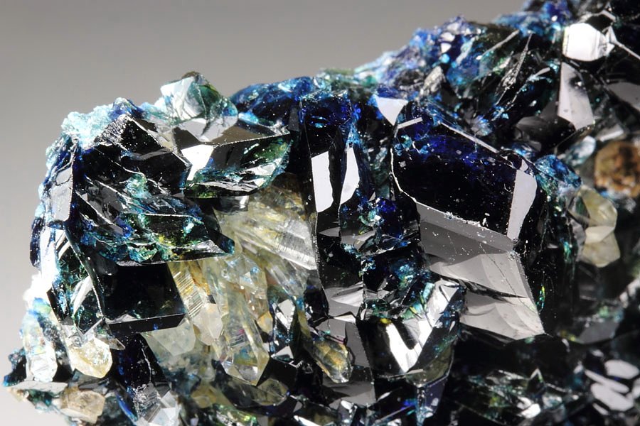 LAZULITE, QUARTZ, SIDERITE