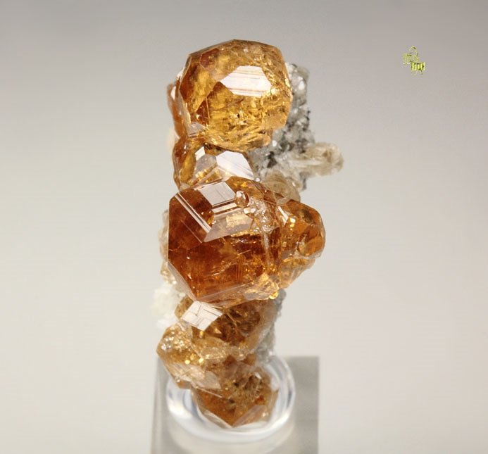 gem GARNET var. GROSSULAR