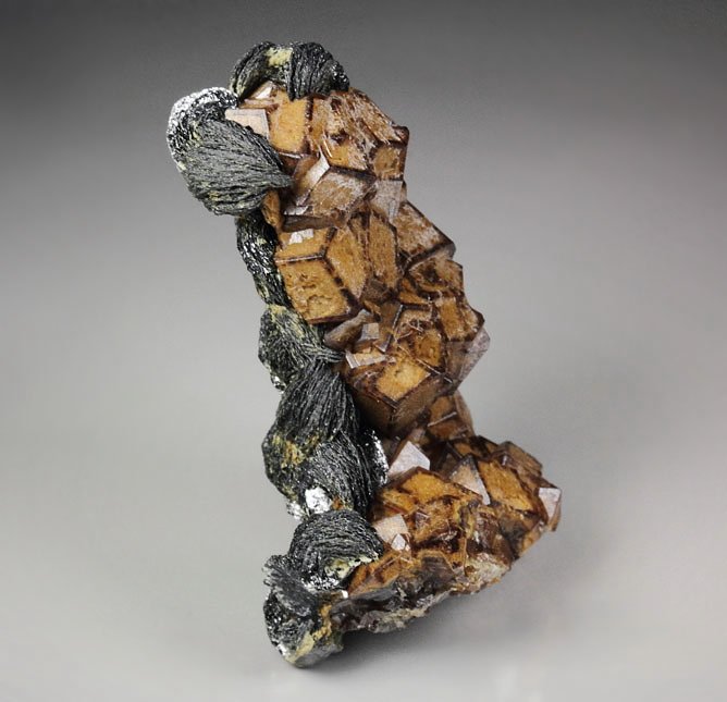 GARNET var. ANDRADITE, HEMATITE iron rose