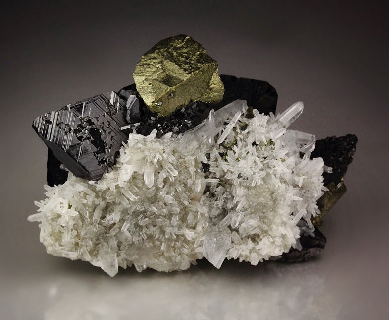 CHALCOPYRITE, SPHALERITE, QUARTZ