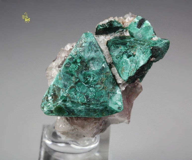 TETRAHEDRITE, MALACHITE, QUARTZ