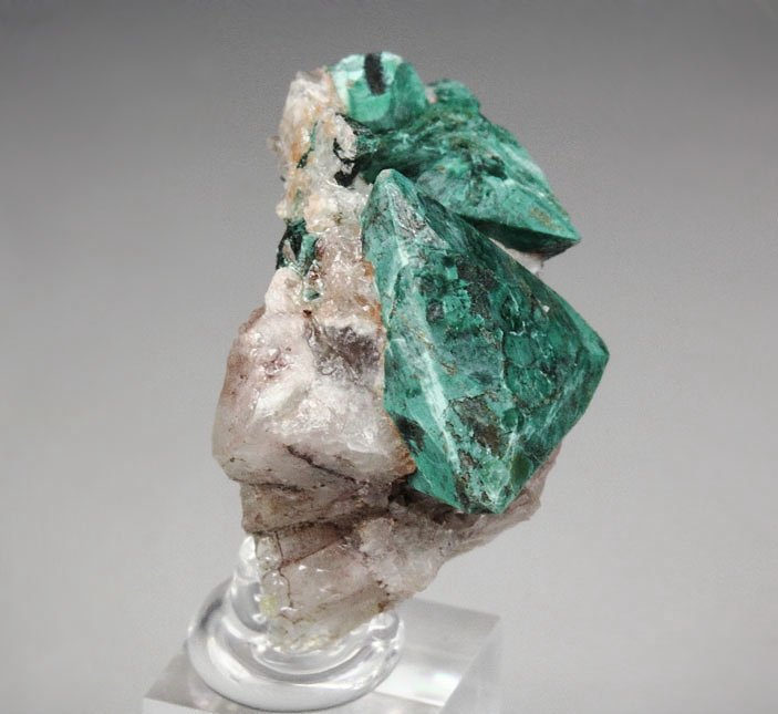 TETRAHEDRITE, MALACHITE, QUARTZ