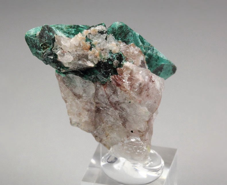 TETRAHEDRITE, MALACHITE, QUARTZ