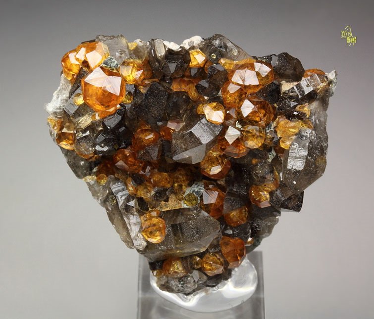 gem GARNET var. SPESSARTINE, QUARTZ var. SMOKY