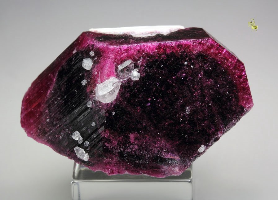 gemmy ELBAITE-LIDDICOATITE series, QUARTZ