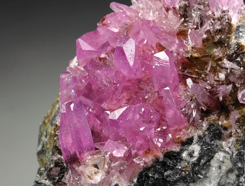 CALCITE var. COBALTOAN CALCITE