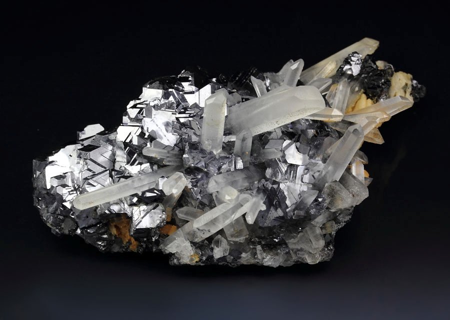 GALENA - SPINEL LAW TWIN, QUARTZ, SPHALERITE, CALCITE