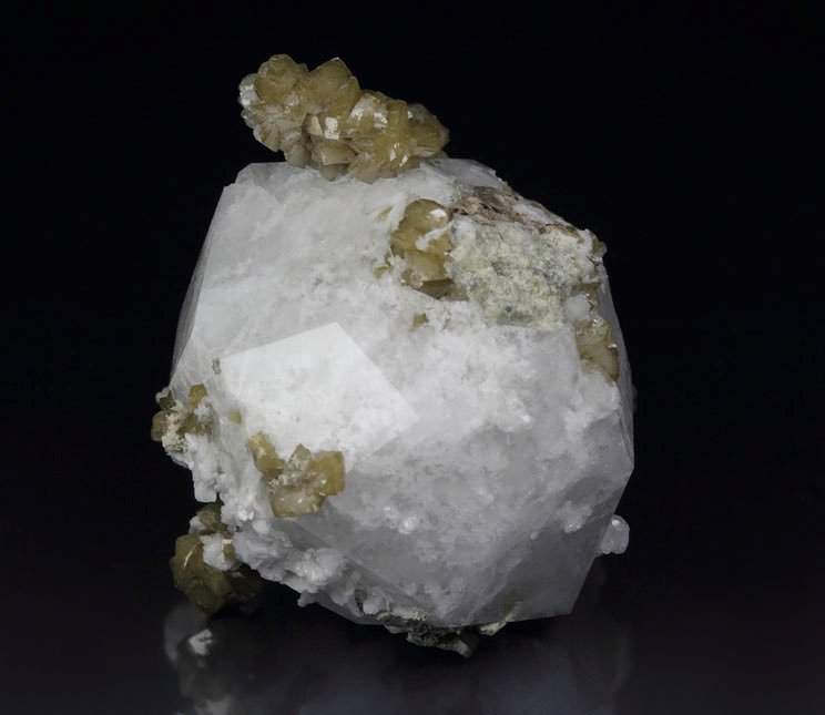 ANALCIME, SIDERITE, ALBITE