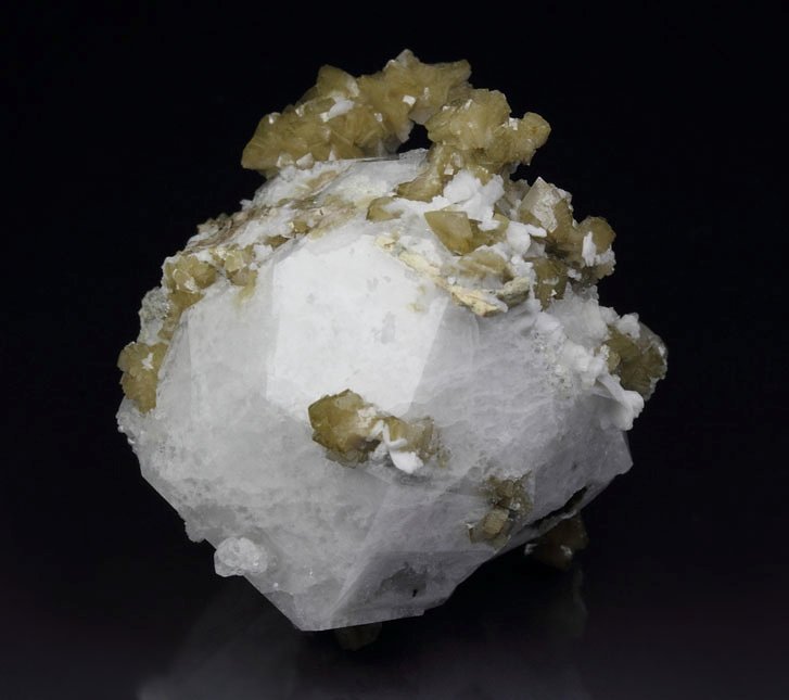 ANALCIME, SIDERITE, ALBITE