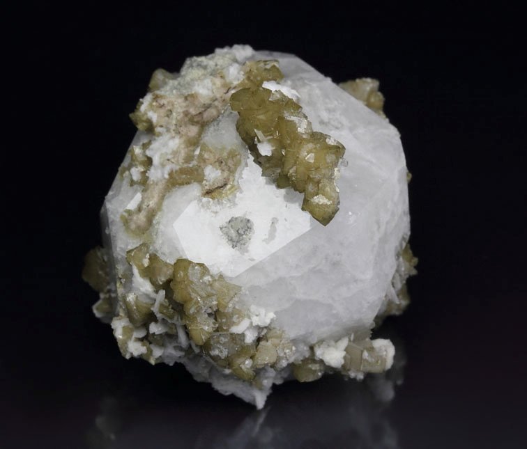 ANALCIME, SIDERITE, ALBITE