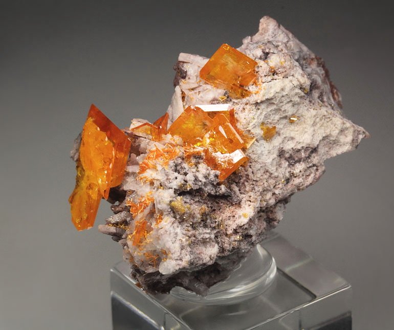 WULFENITE