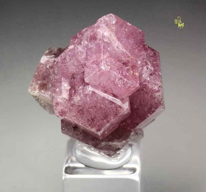 GARNET var. GROSSULAR