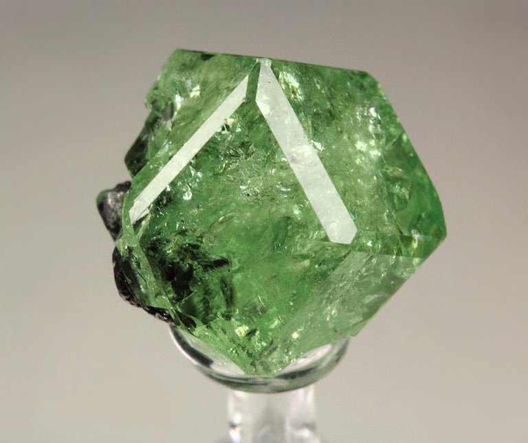 gem GARNET var. GROSSULAR var. TSAVORITE