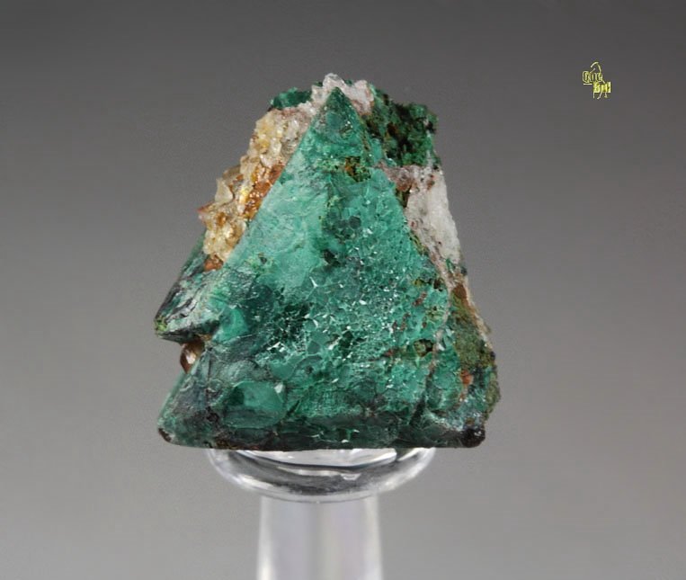 TETRAHEDRITE, MALACHITE, CUPROROMEITE  
