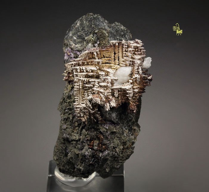 SILVER - SPINEL LAW TWIN, CALCITE, FLUORITE