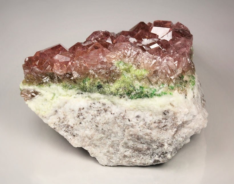 pink gem GARNET var. GROSSULAR