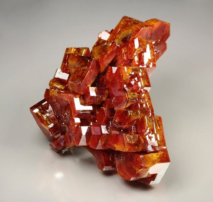 gemmy skeletal VANADINITE