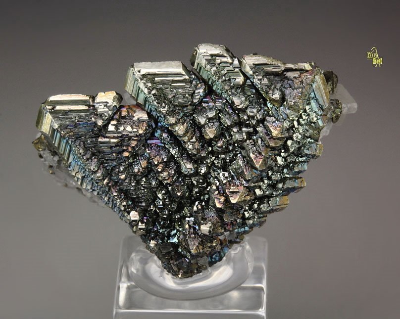 MARCASITE twinned, CALCITE