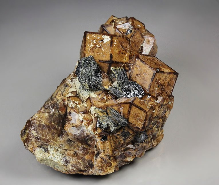 GARNET var. ANDRADITE, HEMATITE iron rose