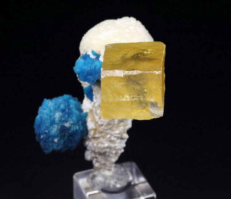 CALCITE, CAVANSITE