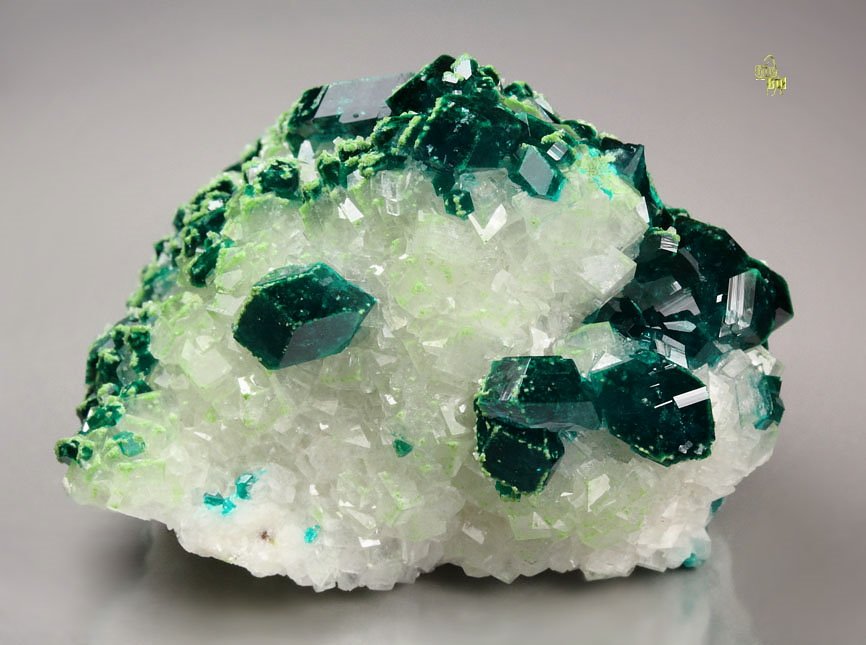 DIOPTASE, DUFTITE, CALCITE