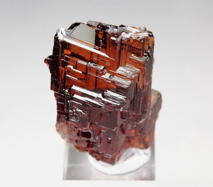 gem GARNET var. SPESSARTINE skeletal 