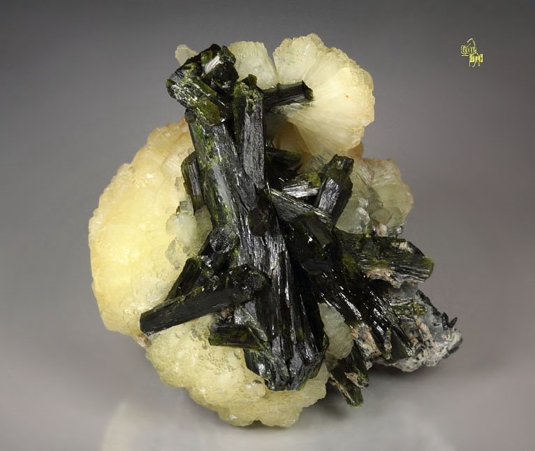 STILBITE-STELLERITE series, EPIDOTE