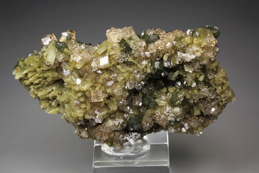 gem GARNET var. GROSSULAR, CLINOCHLORE, DIOPSIDE