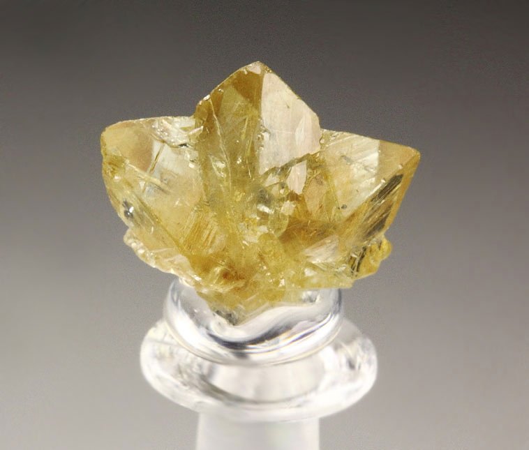 gem CHRYSOBERYL twinned