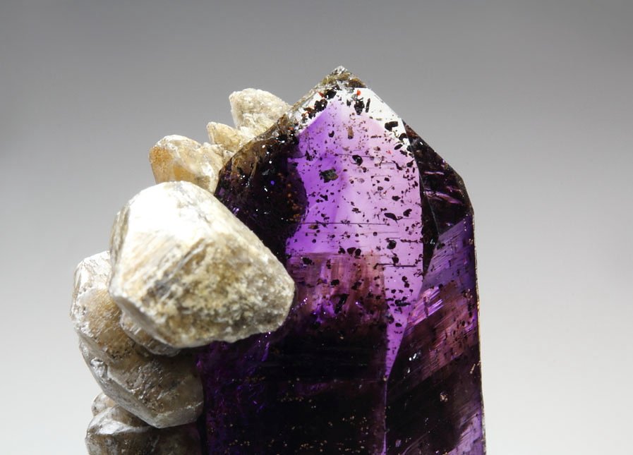 QUARTZ var. AMETHYST, CALCITE