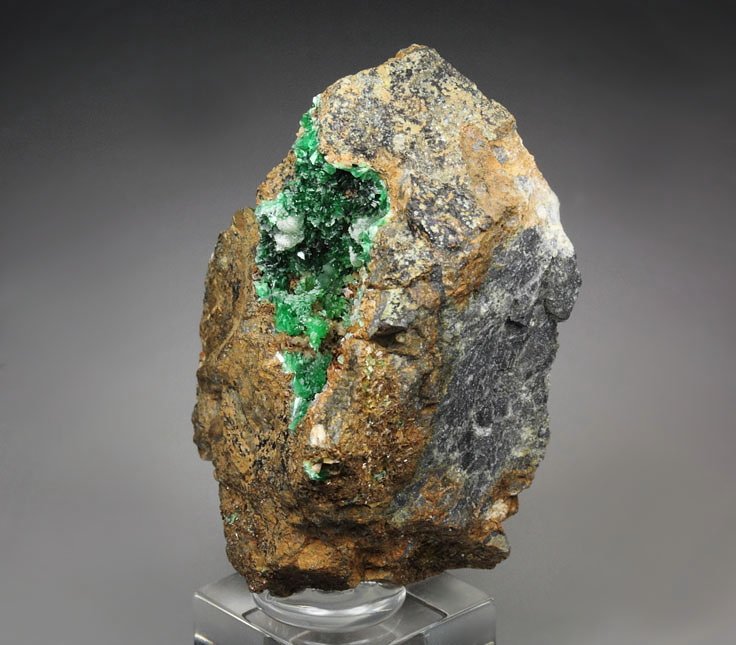 ANNABERGITE