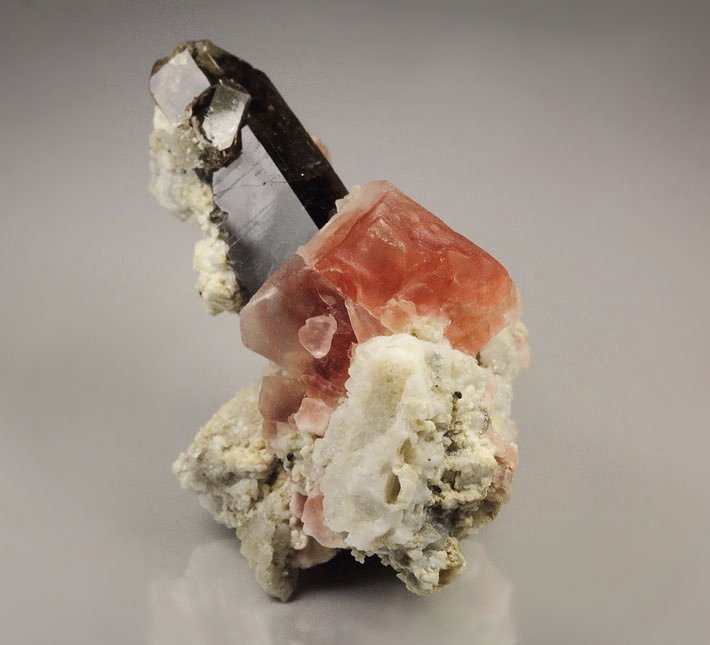 pink FLUORITE, QUARTZ var. SMOKY