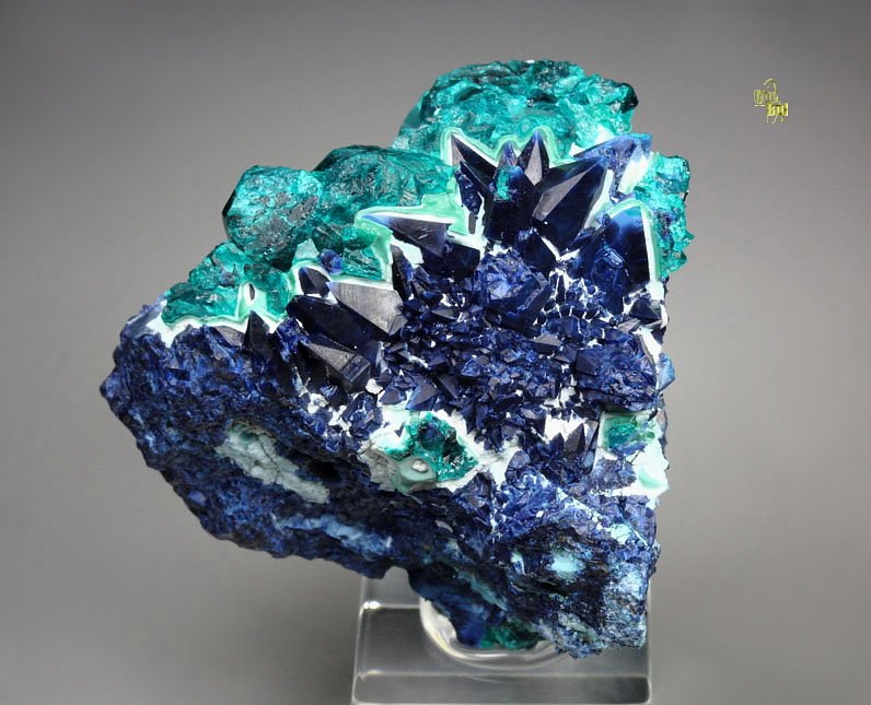 SHATTUCKITE pseudomorph after DIOPTASE after CALCITE