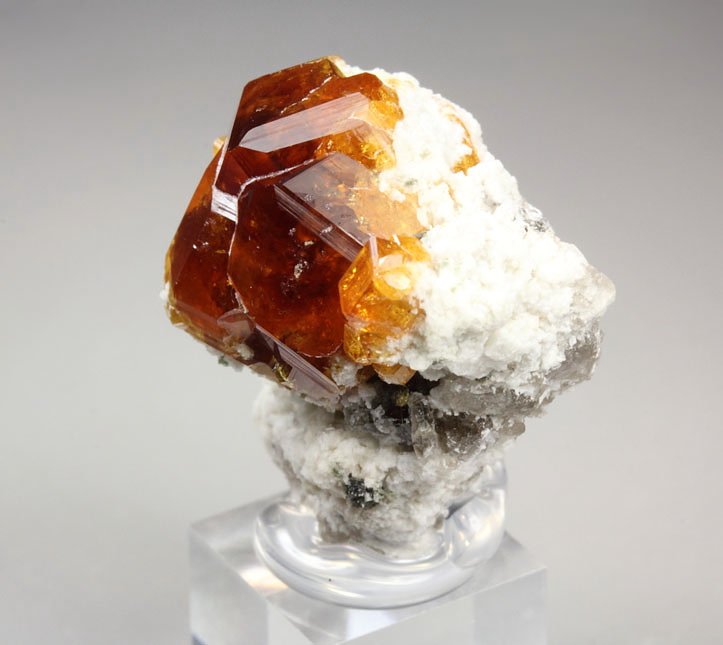 gem GARNET var. SPESSARTINE