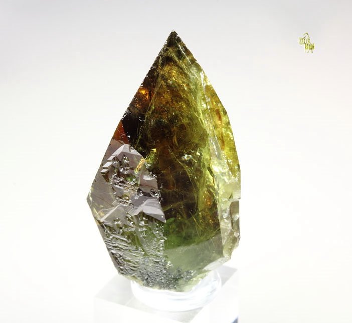 gem TITANITE twinned